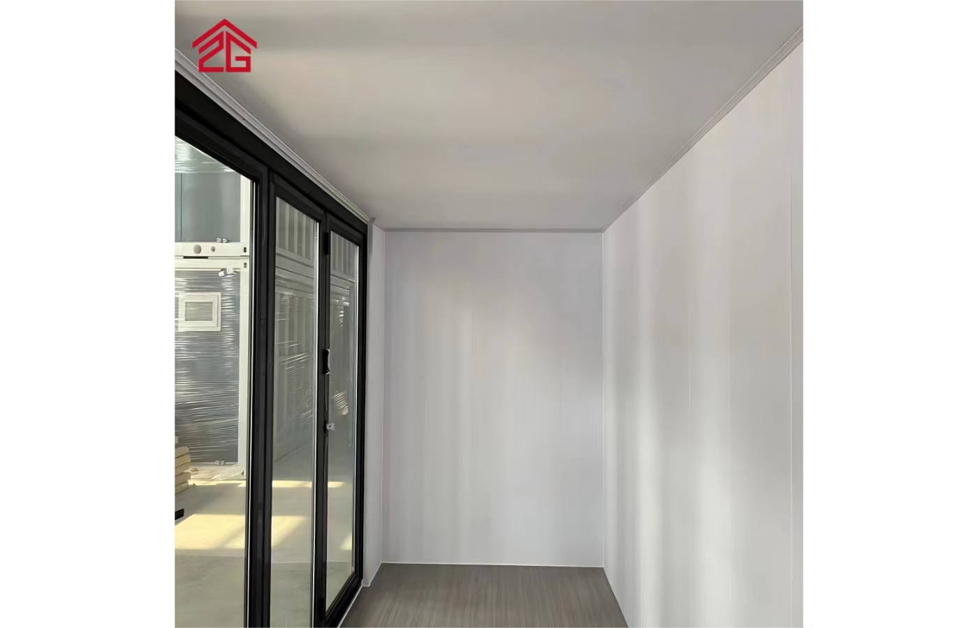 Dostosowany stały dom kontenerowy o długości 20 stóp z oknem sięgającym od podłogi do sufitu Dostosowany stały dom kontenerowy o długości 20 stóp z oknem sięgającym od podłogi do sufitu